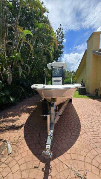 24ft Robalo Yacht For Sale