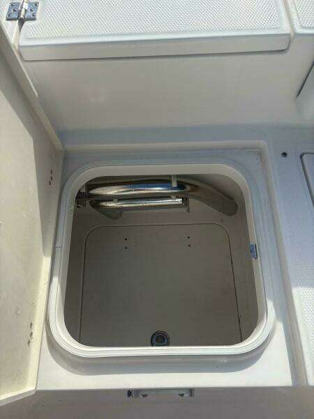 24ft Robalo Yacht For Sale