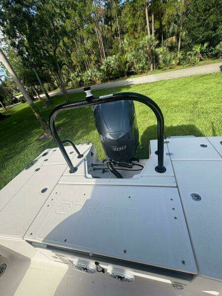24ft Robalo Yacht For Sale