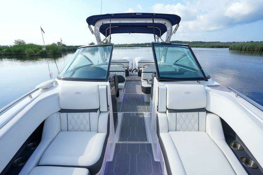 29ft Regal Yacht For Sale
