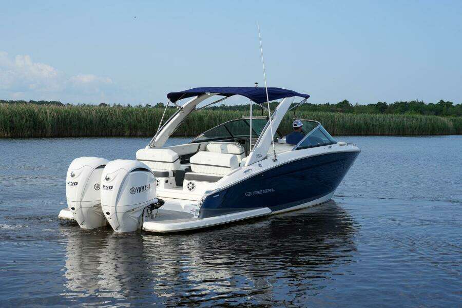 29ft Regal Yacht For Sale