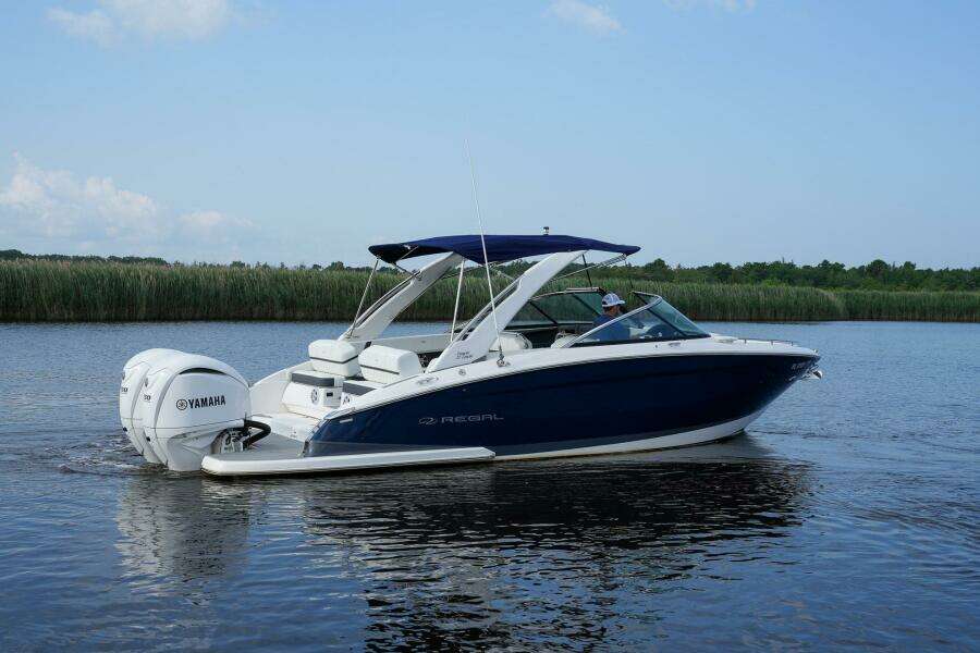 29ft Regal Yacht For Sale