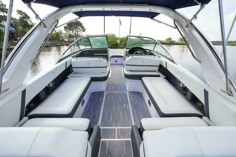 29ft Regal Yacht For Sale