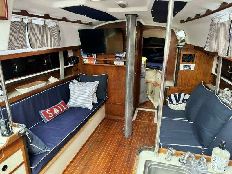 37ft C amp C Yacht For Sale
