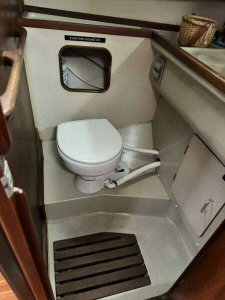 37ft C amp C Yacht For Sale
