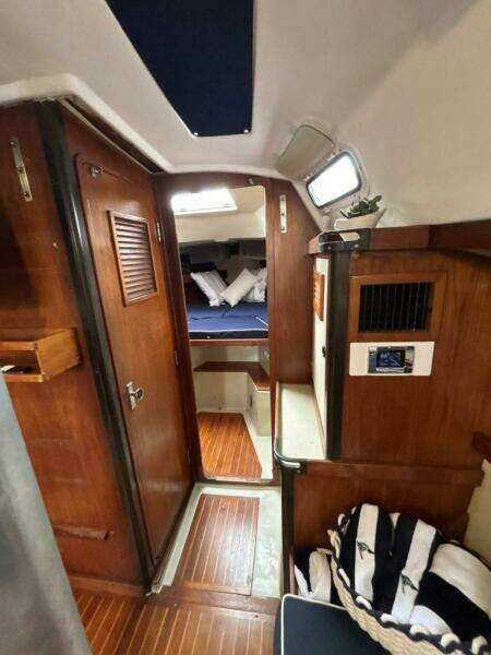 37ft C amp C Yacht For Sale