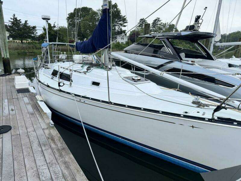 37ft C amp C Yacht For Sale
