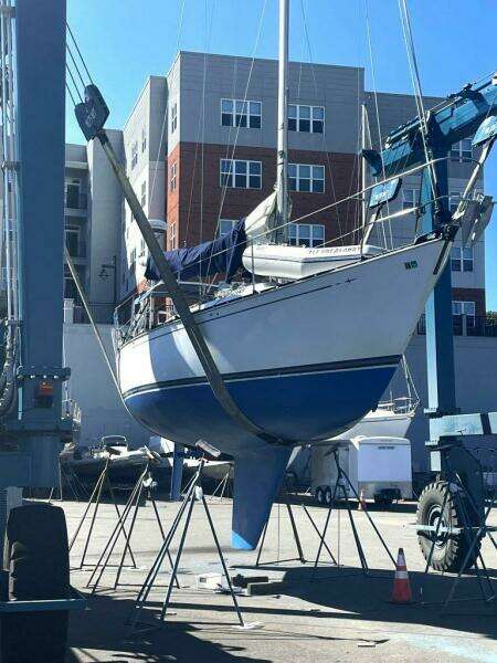 37ft C amp C Yacht For Sale