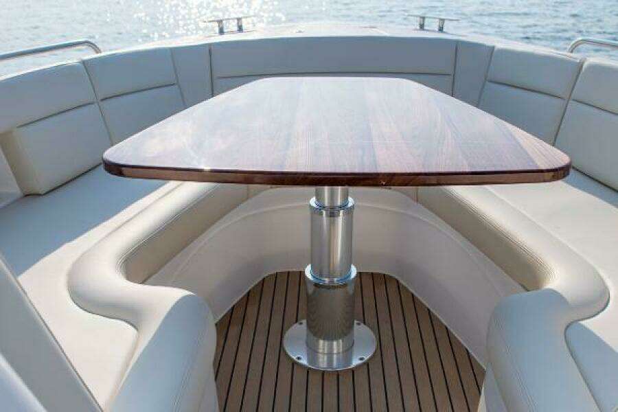35ft MJM Yacht For Sale