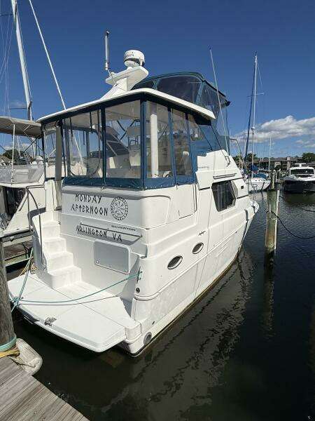 Monday Afternoon 32ft Silverton Yacht For Sale