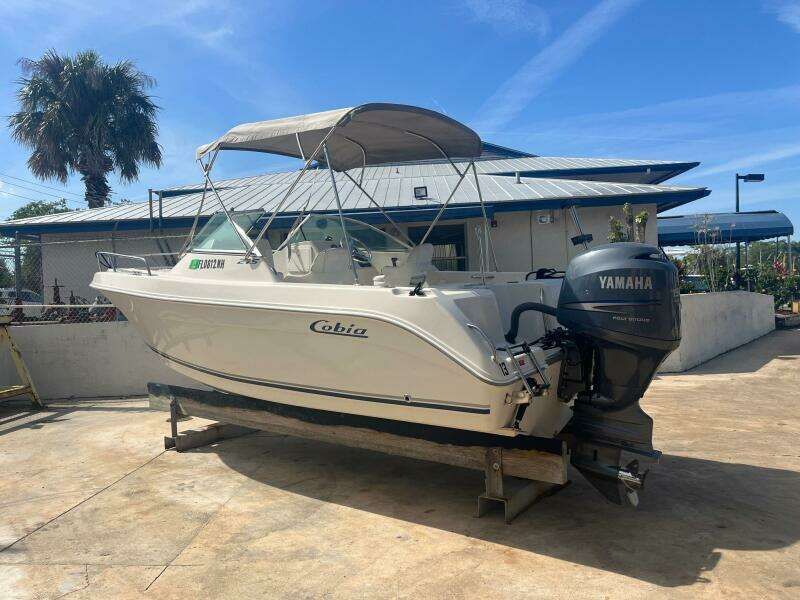 21ft Cobia Yacht For Sale