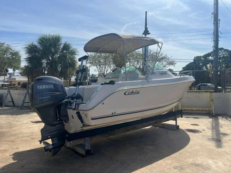 21ft Cobia Yacht For Sale