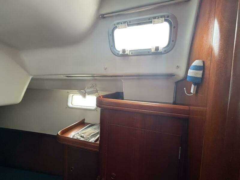 Traveler 47ft Beneteau Yacht For Sale