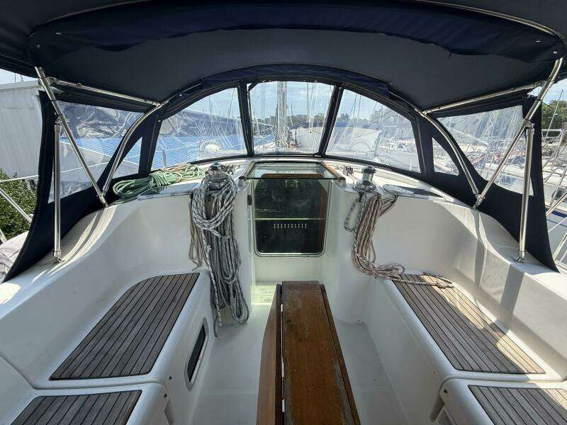 Traveler 47ft Beneteau Yacht For Sale