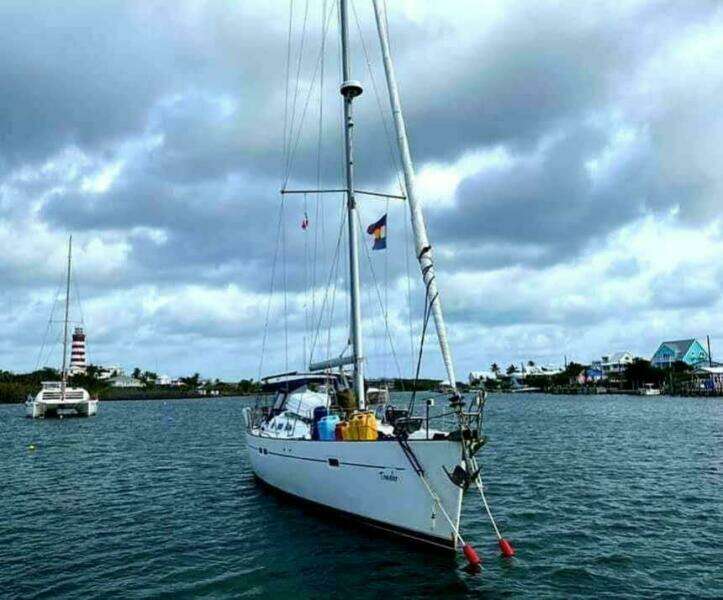 Traveler 47ft Beneteau Yacht For Sale