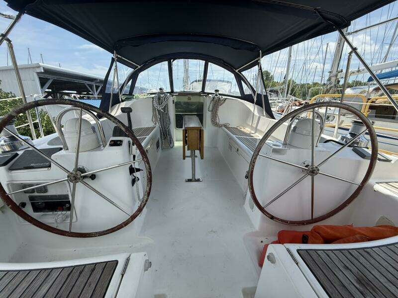 Traveler 47ft Beneteau Yacht For Sale