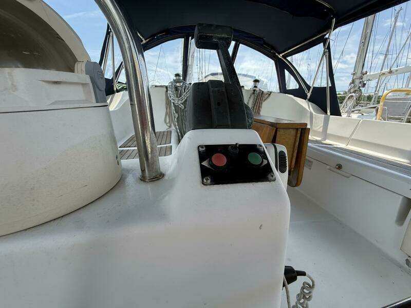 Traveler 47ft Beneteau Yacht For Sale