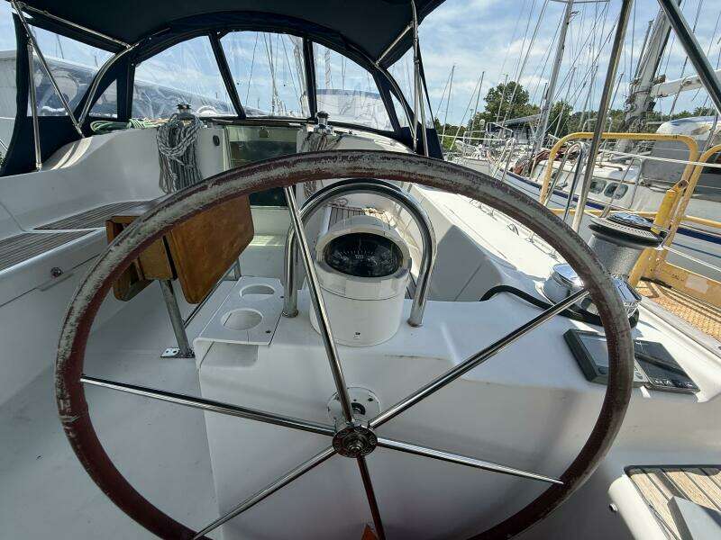 Traveler 47ft Beneteau Yacht For Sale