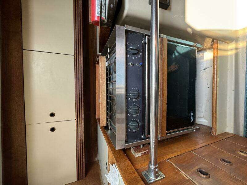 41ft C amp C Yacht For Sale