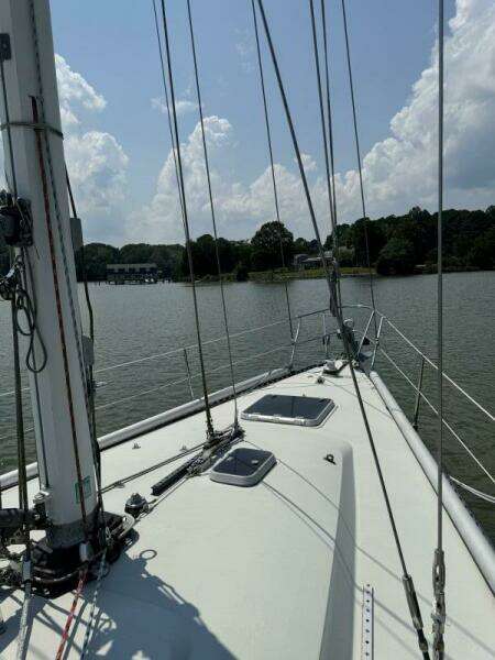 41ft C amp C Yacht For Sale