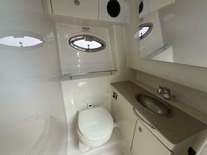 29ft Sea Ray Yacht For Sale