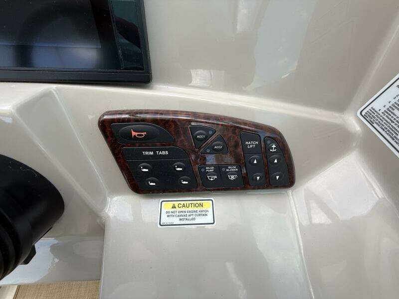 29ft Sea Ray Yacht For Sale