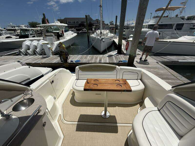 29ft Sea Ray Yacht For Sale