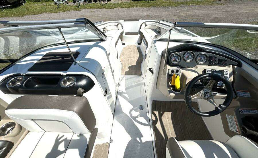 24ft Yamaha Boats Yacht For Sale