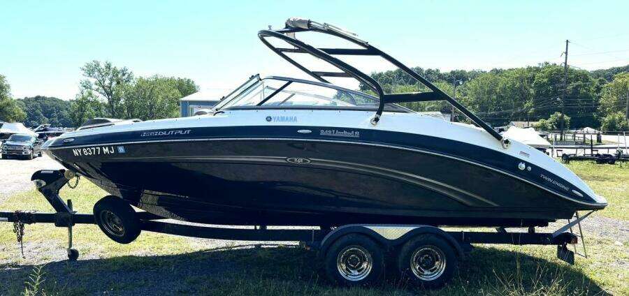 24ft Yamaha Boats Yacht For Sale