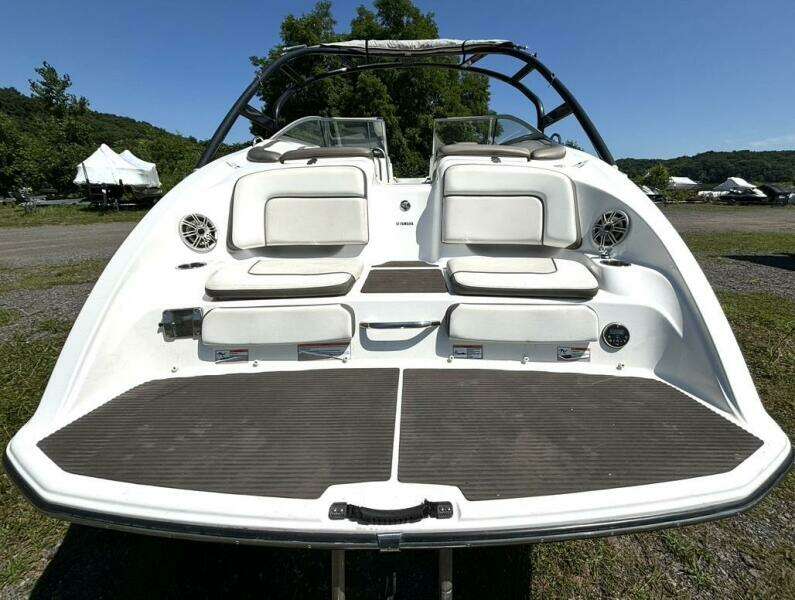 24ft Yamaha Boats Yacht For Sale