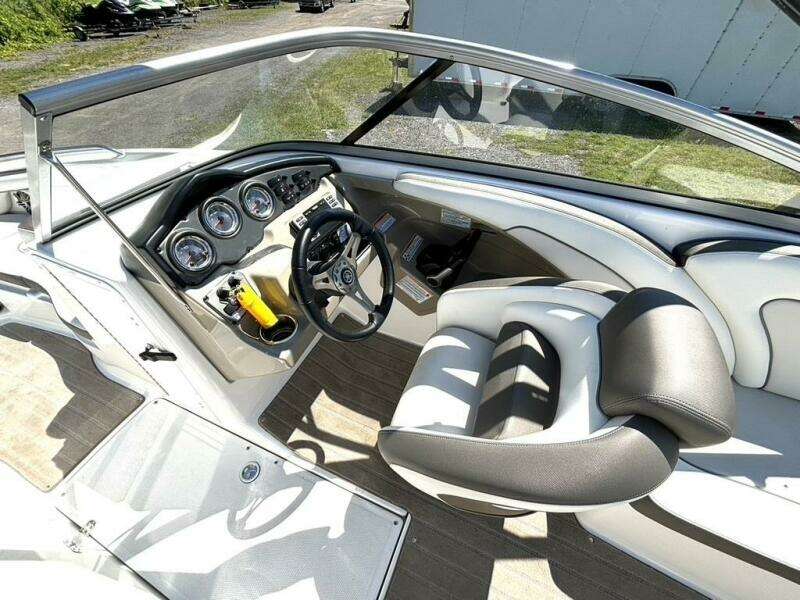 24ft Yamaha Boats Yacht For Sale