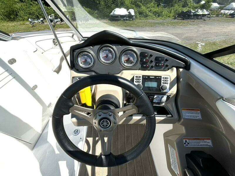 24ft Yamaha Boats Yacht For Sale