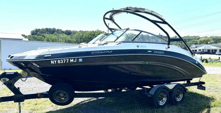 24ft Yamaha Boats Yacht For Sale