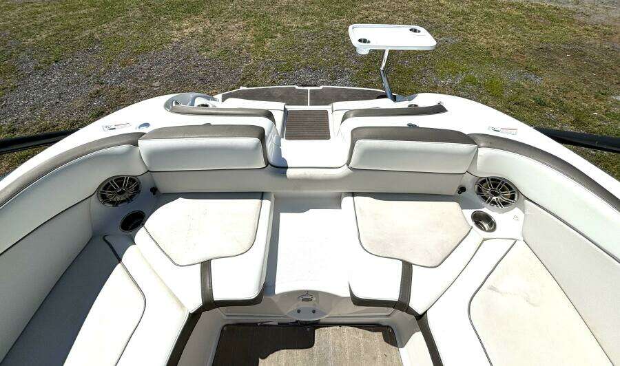 24ft Yamaha Boats Yacht For Sale