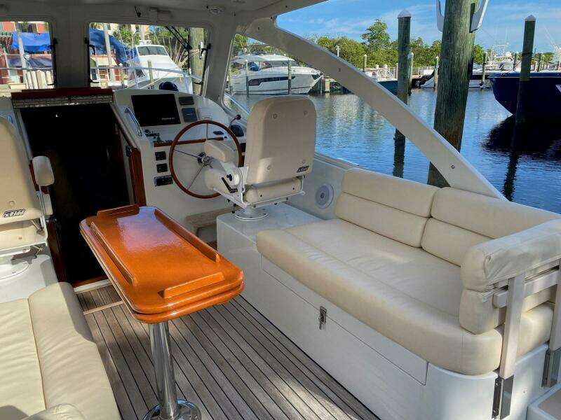 Glory 34ft MJM Yacht For Sale
