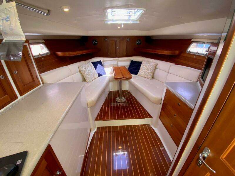 Glory 34ft MJM Yacht For Sale
