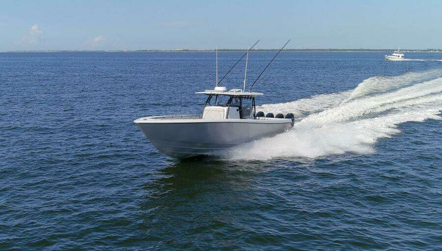 2022 44_ Contender 44 ST One More Starboard Profile  (3)
