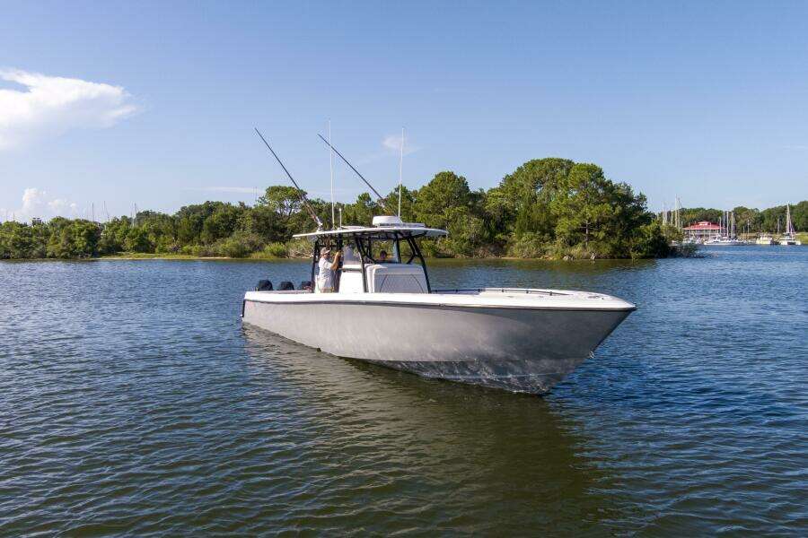 2022 44_ Contender 44 ST One More Starboard Profile  (1)