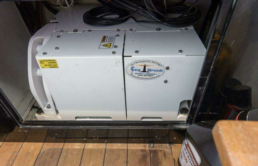 2022 44_ Contender 44 ST One More Seakeeper