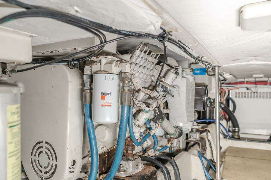COFFEY TO COCKTAILS II 47ft Bayliner Yacht For Sale