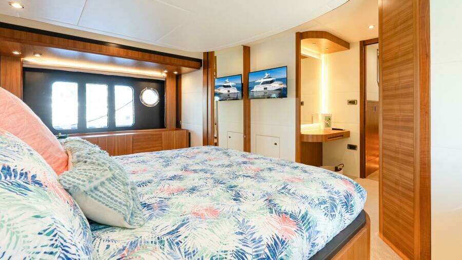 Just Joanne 58ft Absolute Yacht For Sale