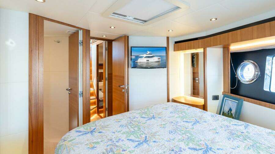 Just Joanne 58ft Absolute Yacht For Sale