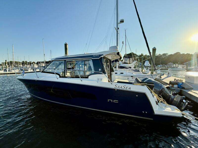 SaaSea 33ft Jeanneau Yacht For Sale
