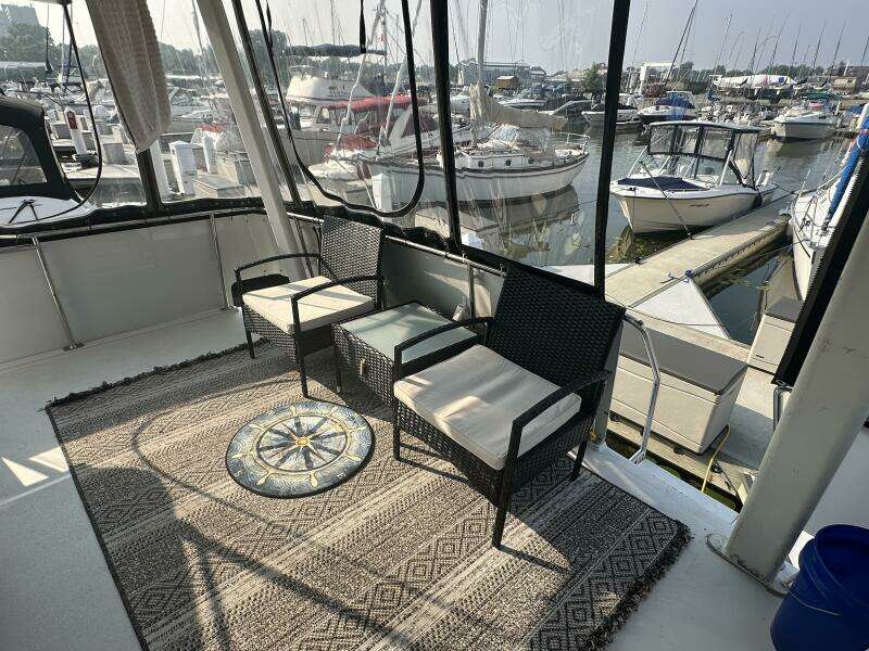35ft Carver Yacht For Sale