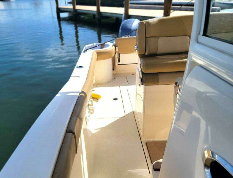 27ft Scout Yacht For Sale