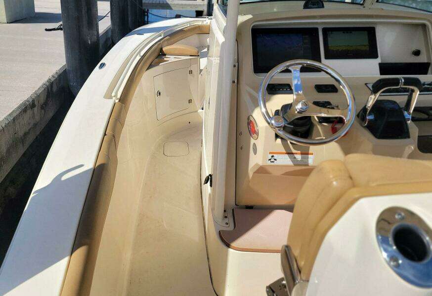 27ft Scout Yacht For Sale