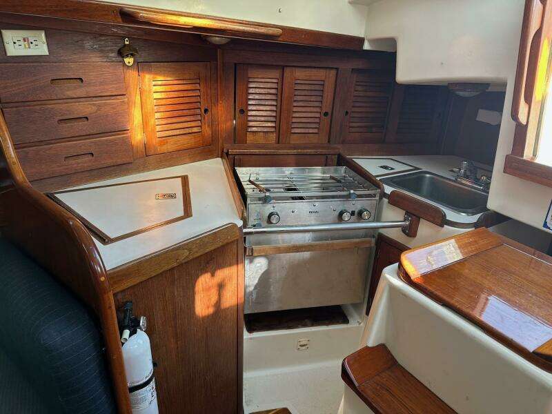 31ft Tartan Yacht For Sale