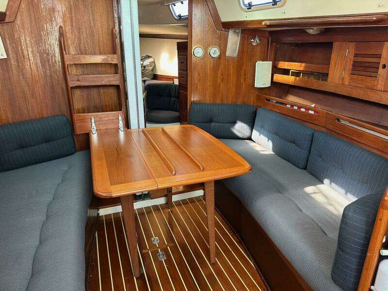 31ft Tartan Yacht For Sale