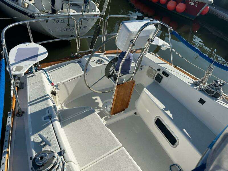 31ft Tartan Yacht For Sale