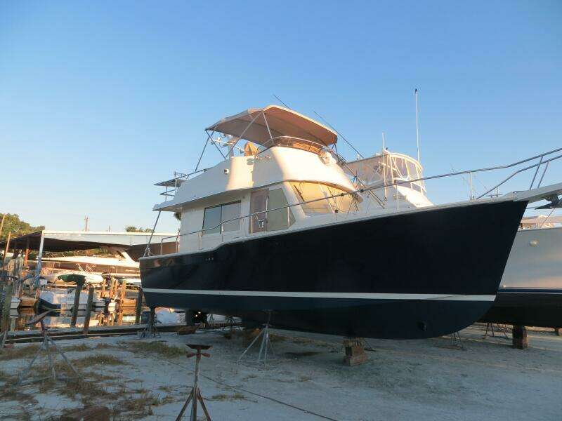 Sapphire 34ft Mainship Yacht For Sale